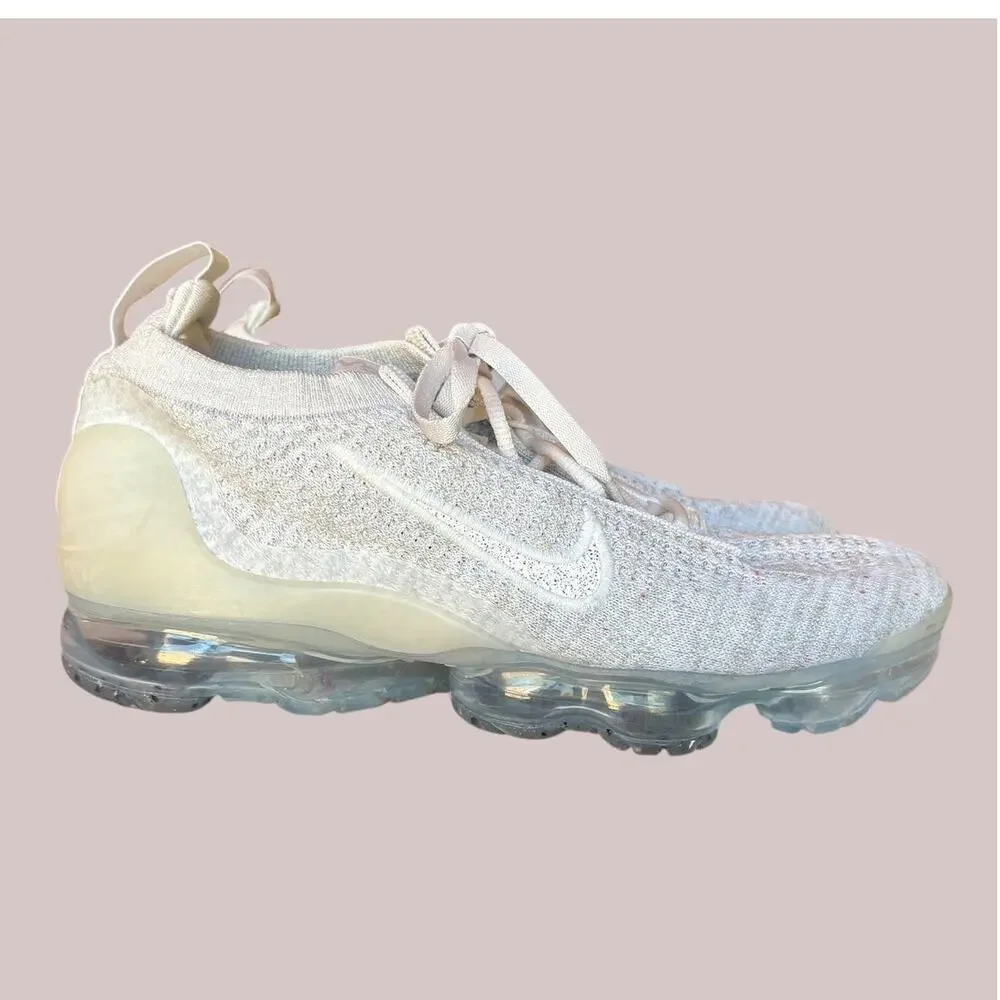 Nike Air Vapormax Flyknit Sneaker in Phantom Metallic Silver - Open Weave size 7